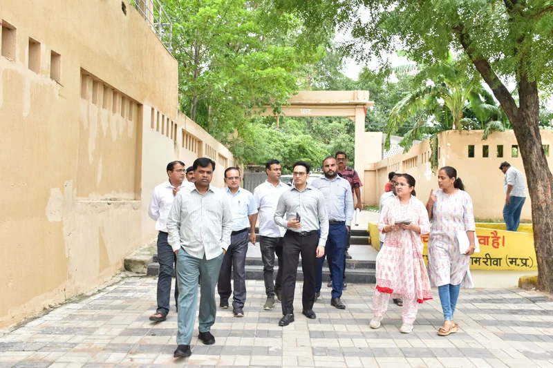 कलेक्टर ने रिवर फ्रंट फेज-2 के कार्यों की मौके पर की समीक्षा अधिग्रहीत जमीनों की तत्काल रजिस्ट्री कराकर…