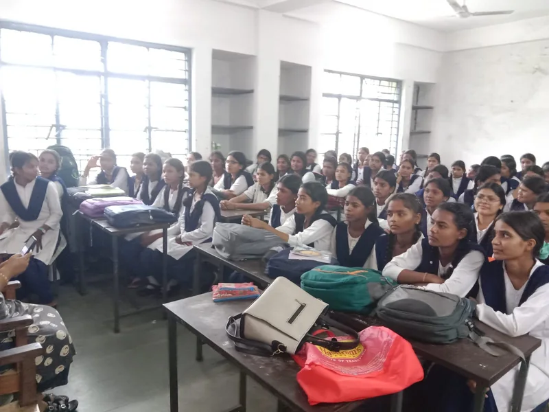 बेटी बचाओ बेटी पढ़ाओ योजना अंतर्गत स्वच्छता एवं प्रबंधन पर जागरूकता कार्यक्रम आयोजित