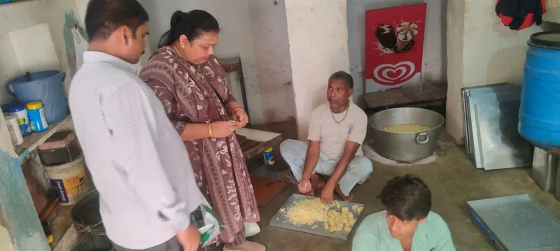 खाद्य सुरक्षा अधिकारियों ने भिण्ड शहर एवं तहसील मेहगांव में चलाया सघन जांच अभियान