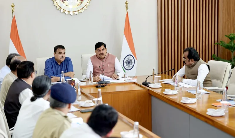 प्रदेश में तेजी से हो रहा हैं सड़क परियोजनाओं का क्रियान्वयन: मुख्यमंत्री डॉ. यादव