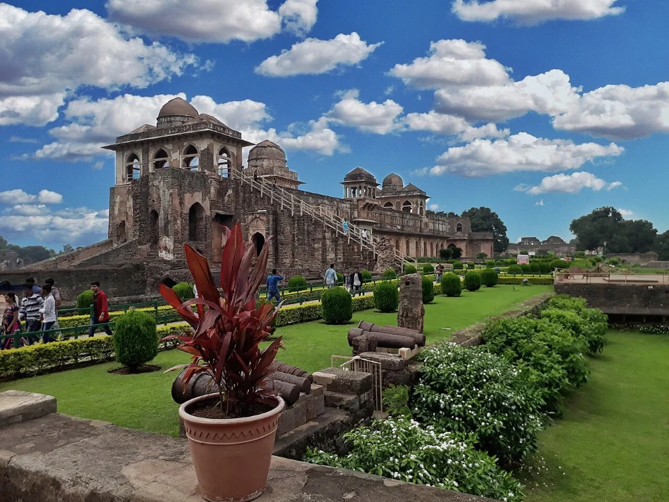 मांडू के जहाज महल की तस्वीर।